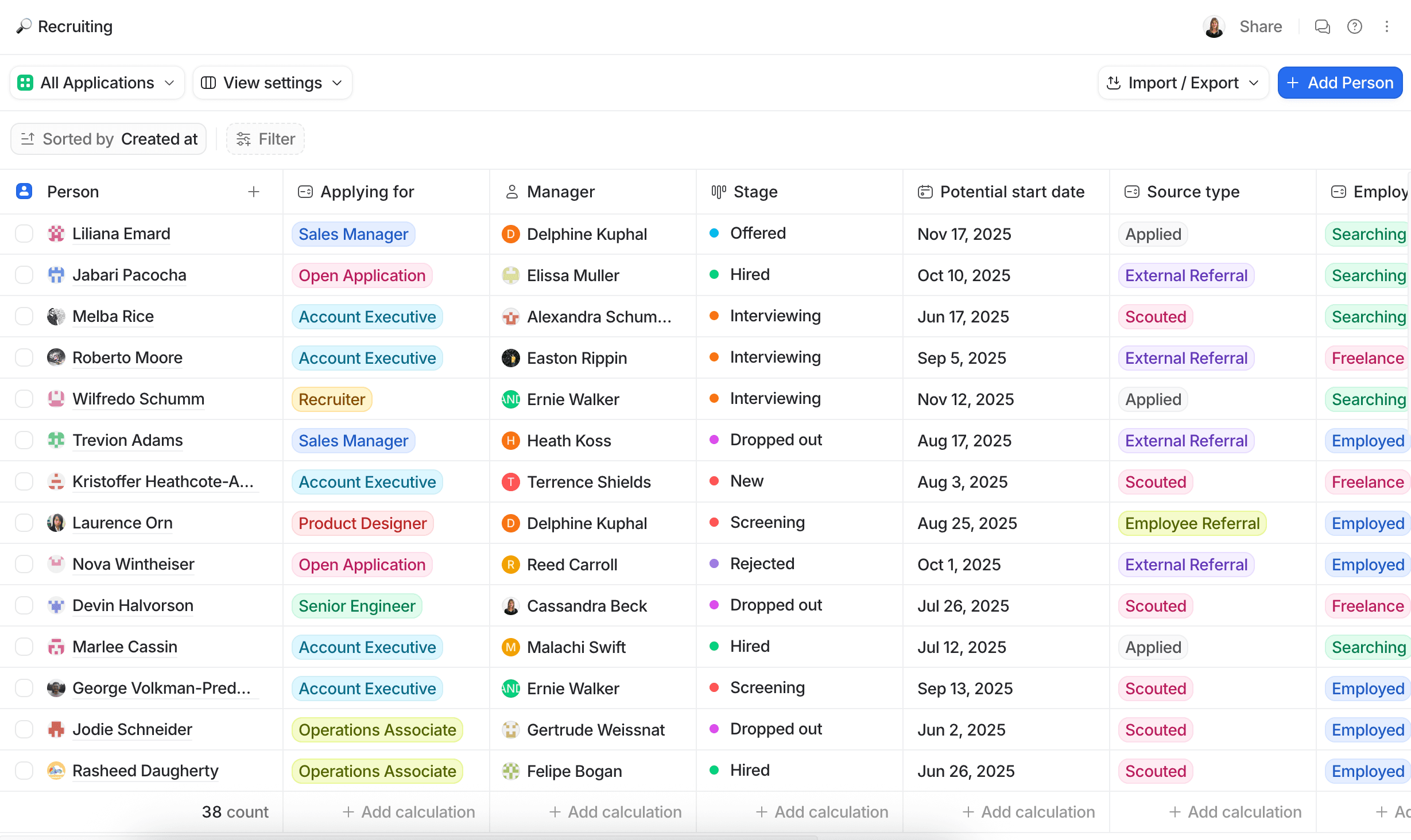 Table view showing a recruitment process with columns for name, position, manager, stage, potential start date, and source type.